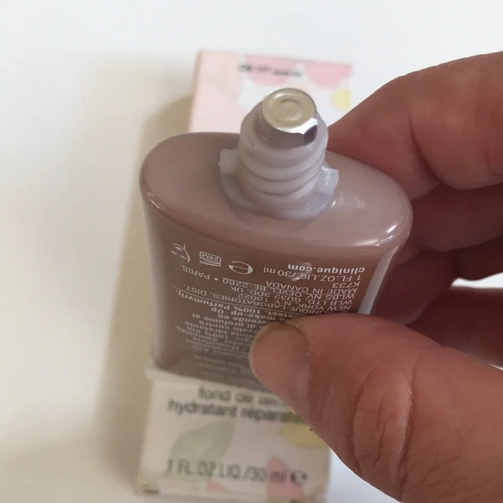 CLINIQUE Even Better Refresh Hydrating Repair Foundation Makeup Carob CN117 NIB